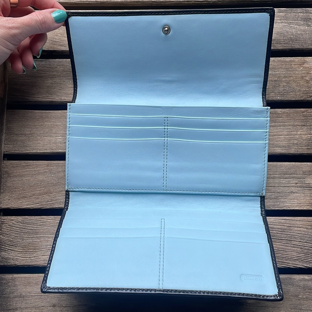 Authentic Coach White Black Genuine Leather Wallet Clutch Blue Lining - Picture 3 of 10